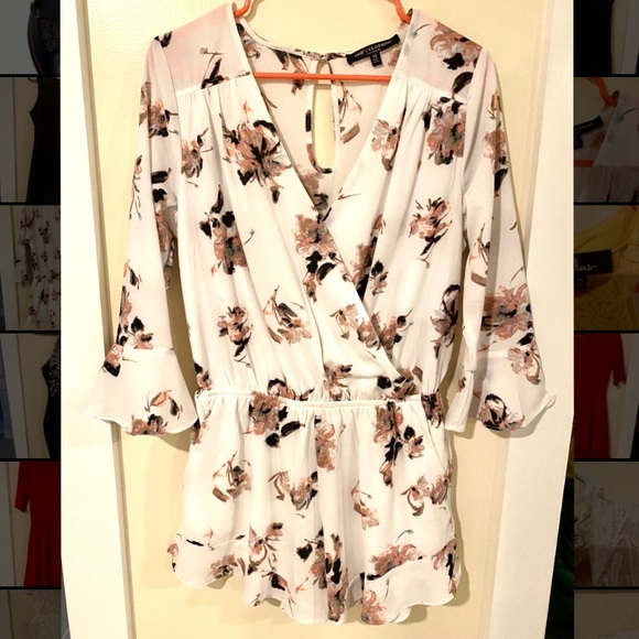 one clothing Pants - NWOT Floral Bell Sleeve Romper Size M